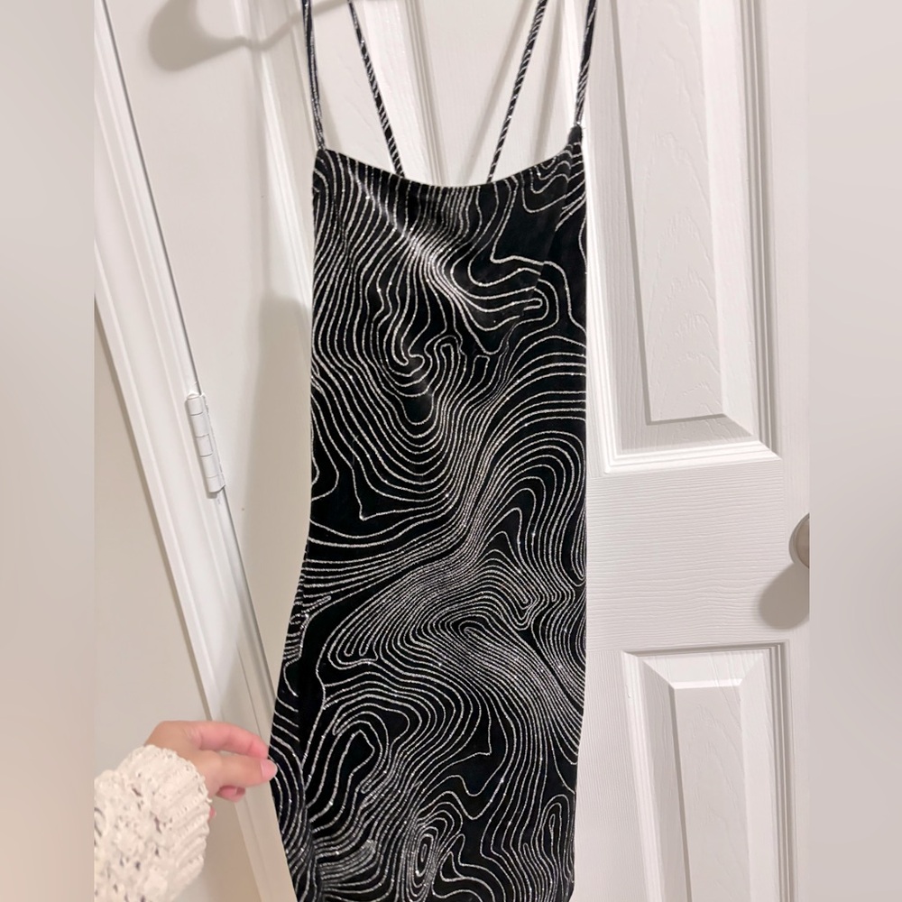 H&M Black Design Fitted Dress Size Small
